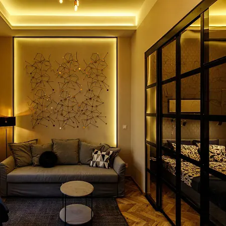 E13 - Elegant Apartment Budapest