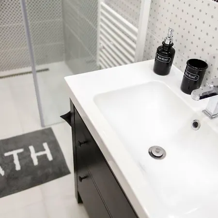 E13 - Elegant Budapest