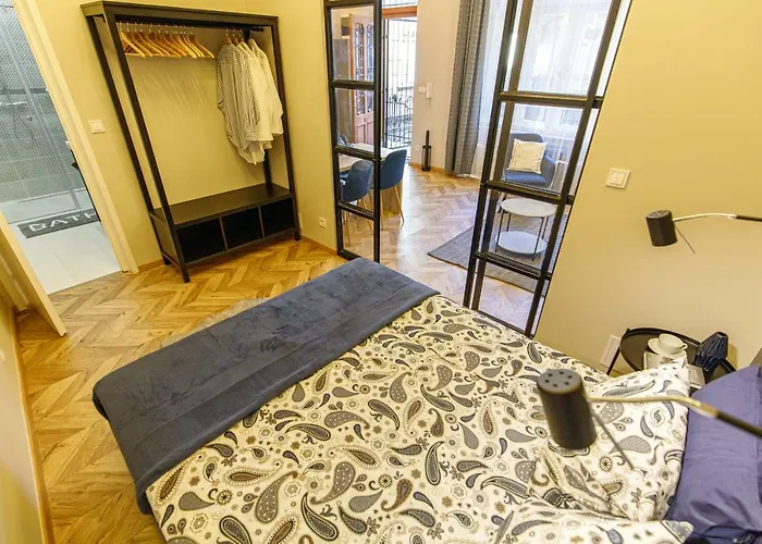 E13 - Elegant Apartament *